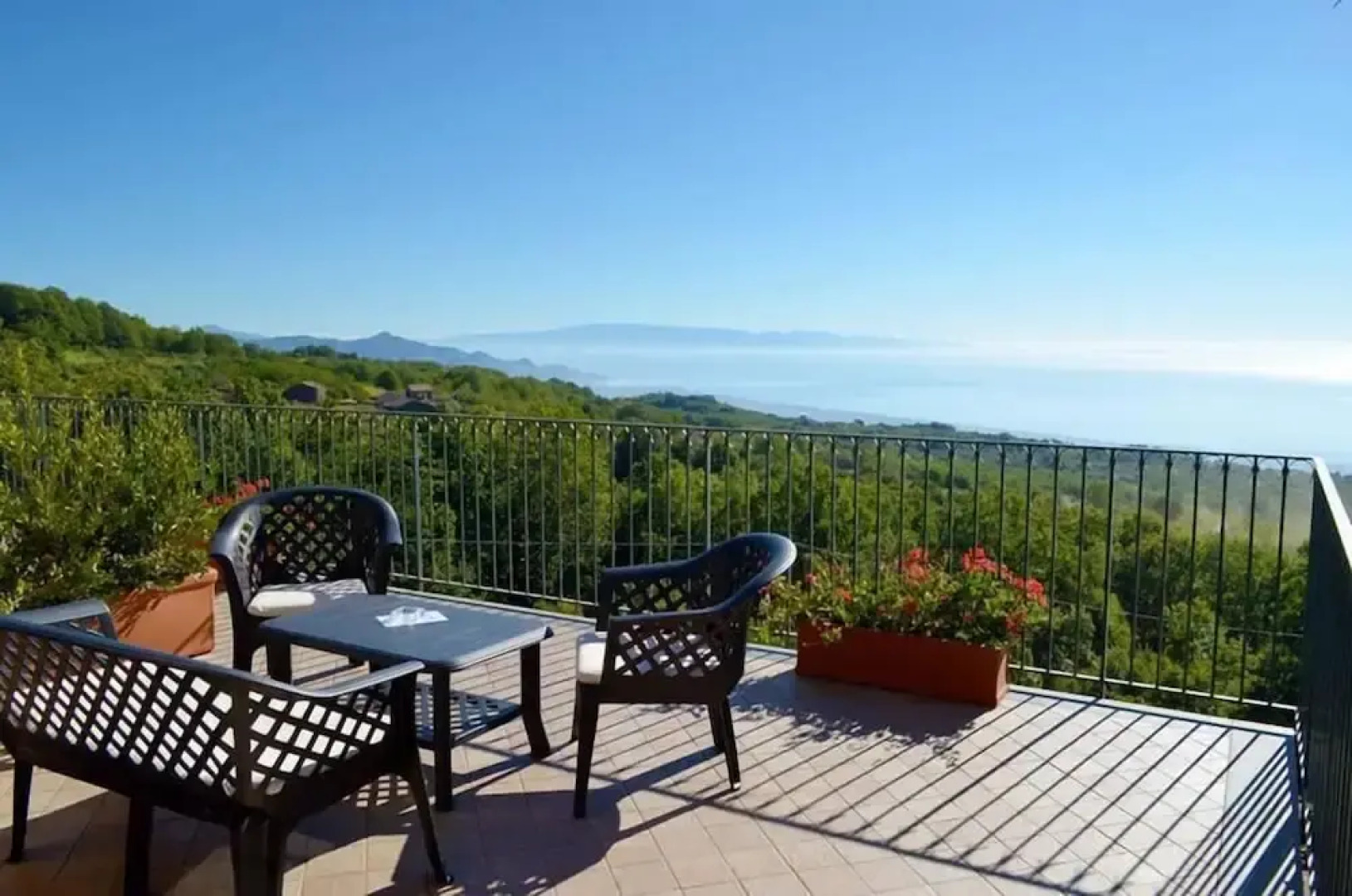 L'infinito Guest House