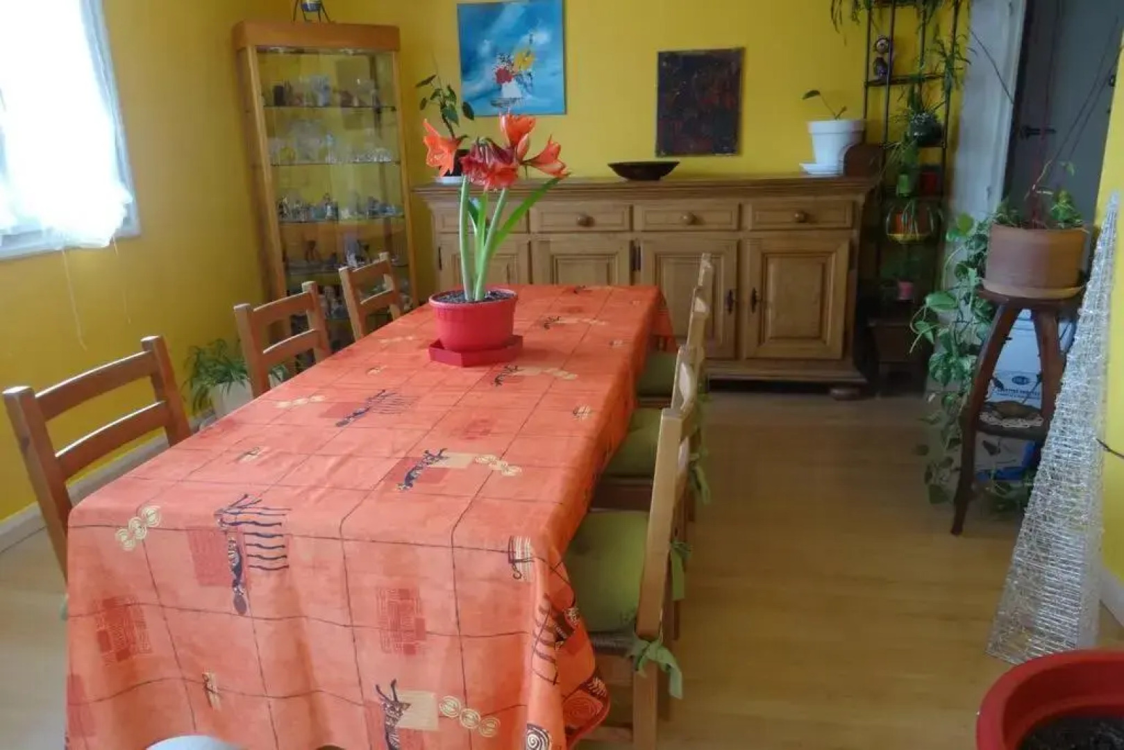 Petit nid douillet , calme avec vue sur le parc