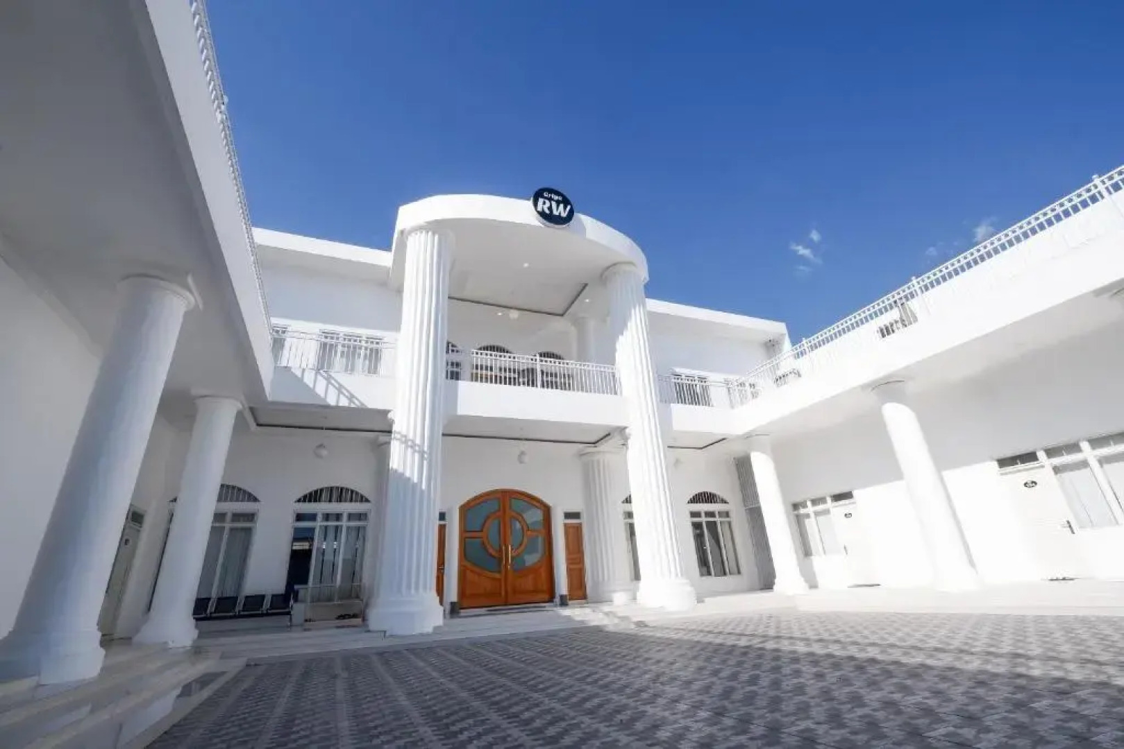 Capital O 1888 Griya RW Family Guest House