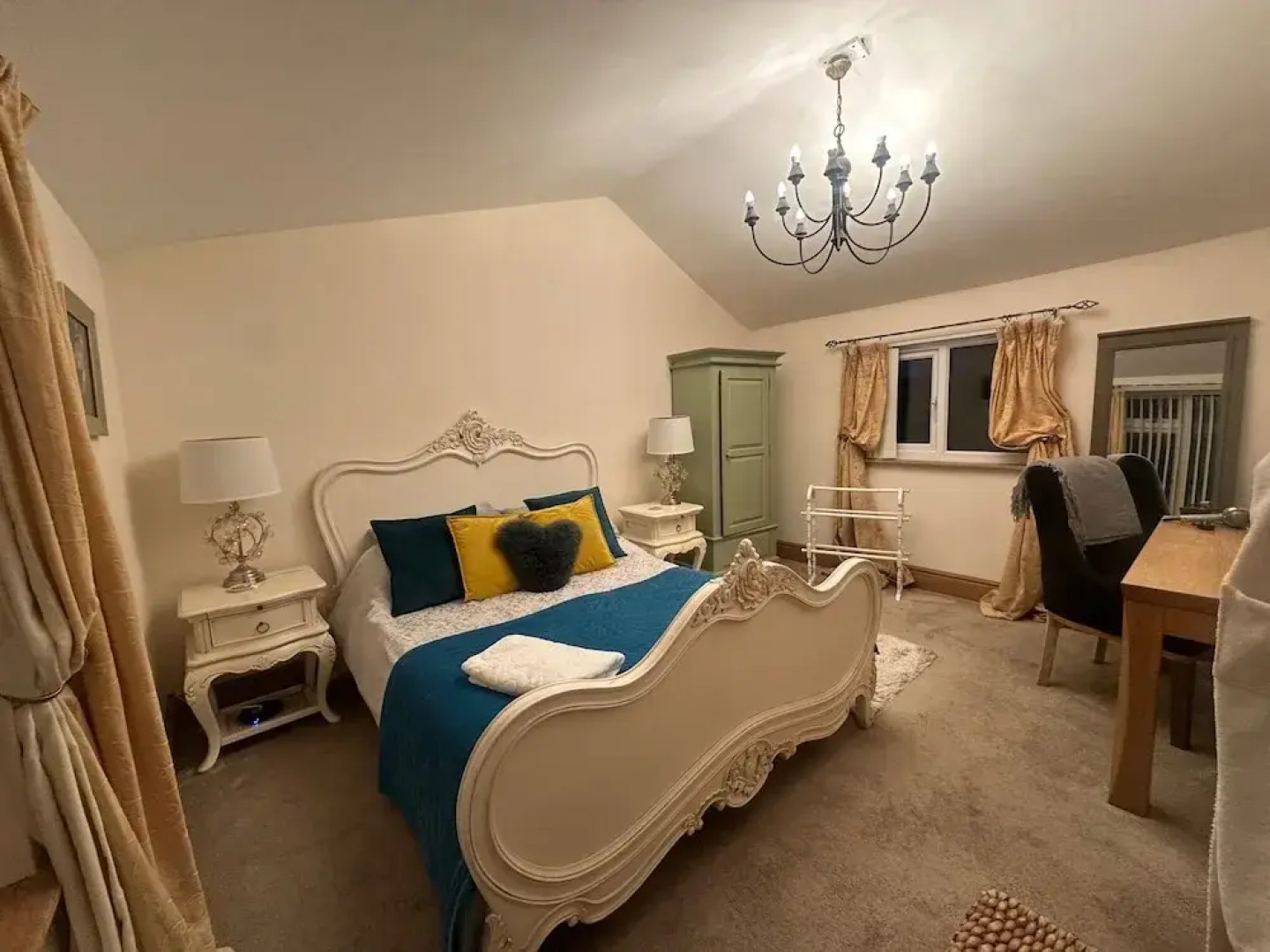 Meagill Cottage, Sleeps 4 With Hot Tub & Parking