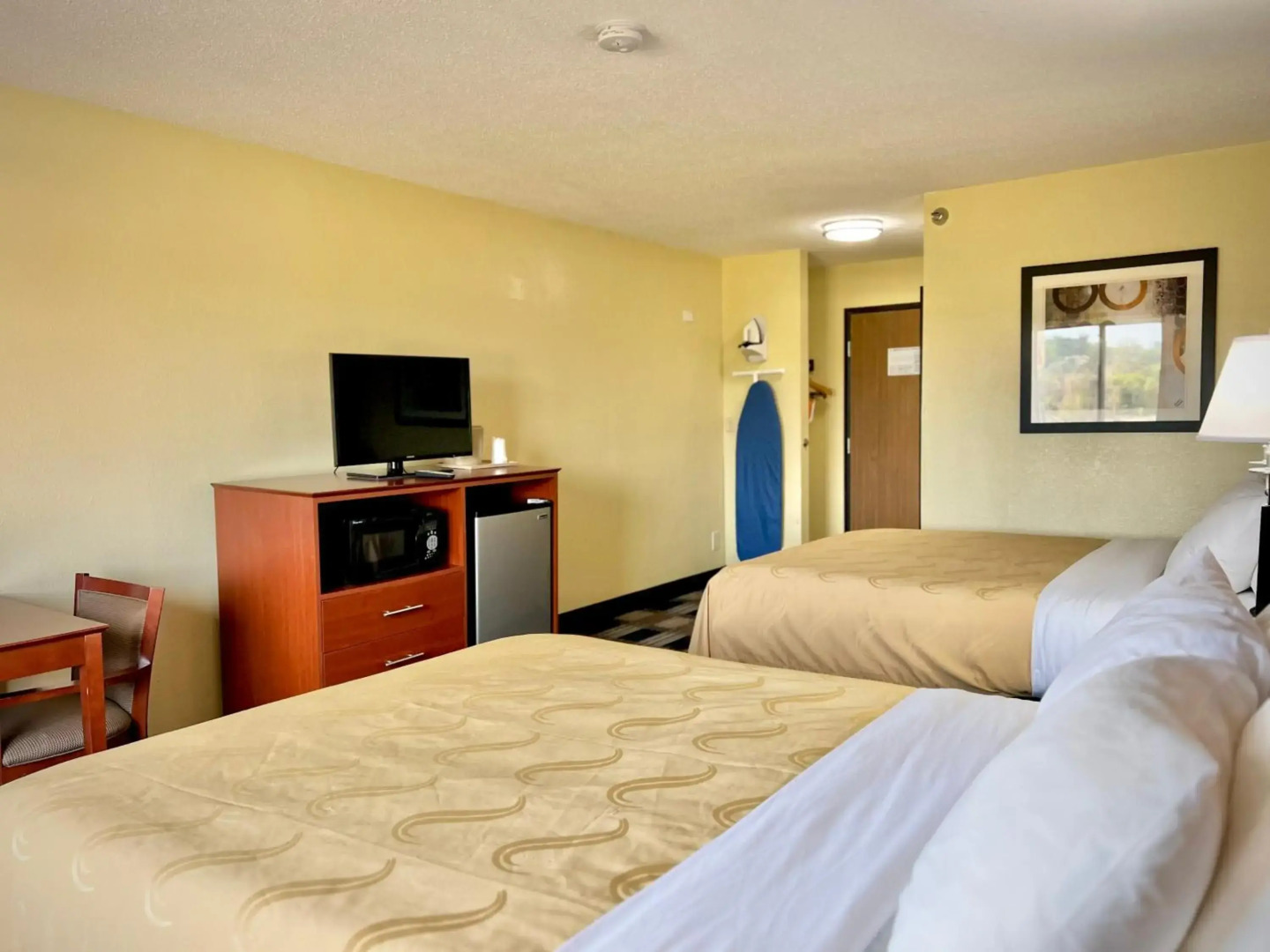 Quality Inn & Suites Wisconsin Dells Downtown - Waterparks Area