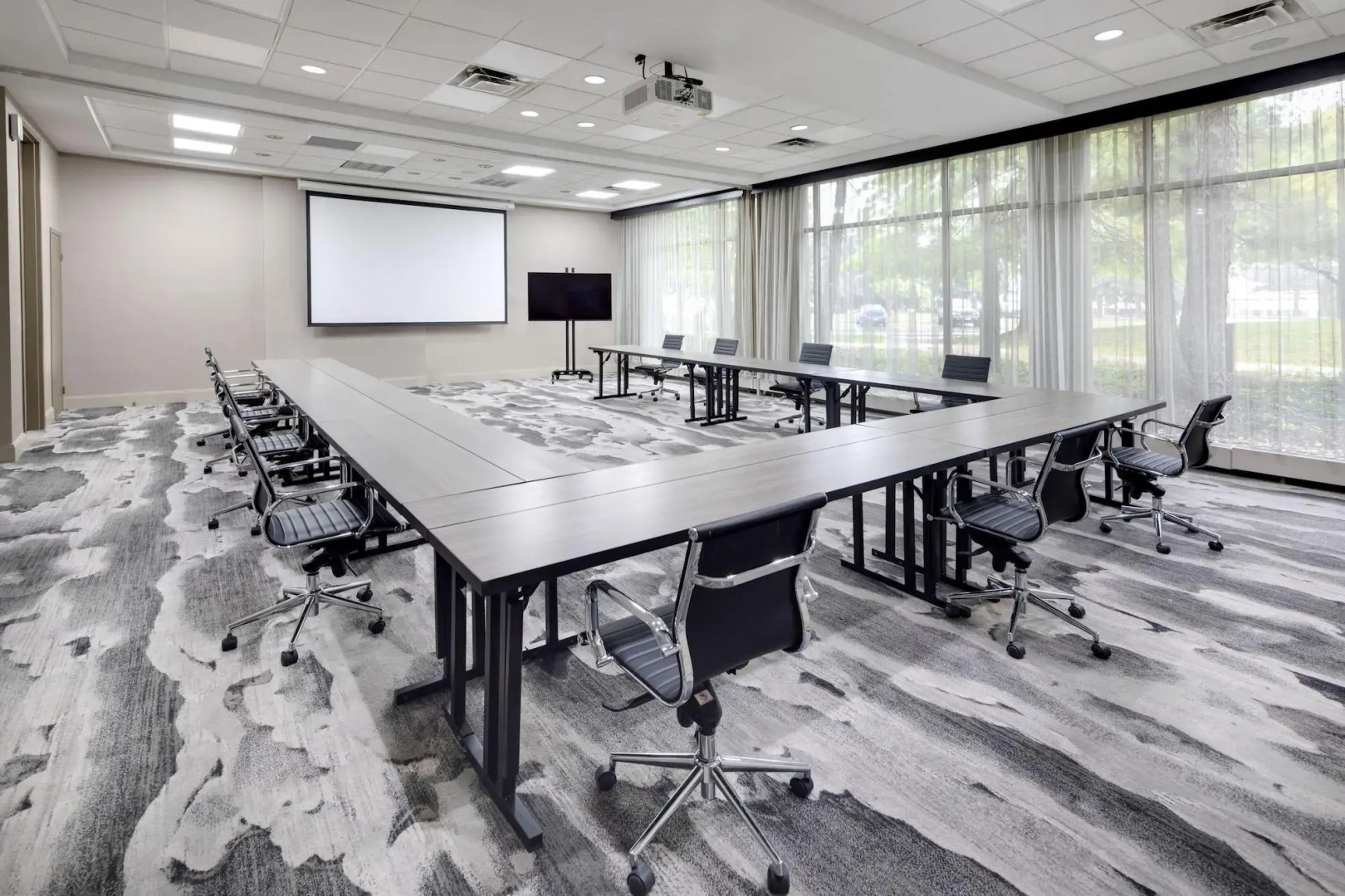 Embassy Suites by Hilton Detroit Troy Auburn Hills