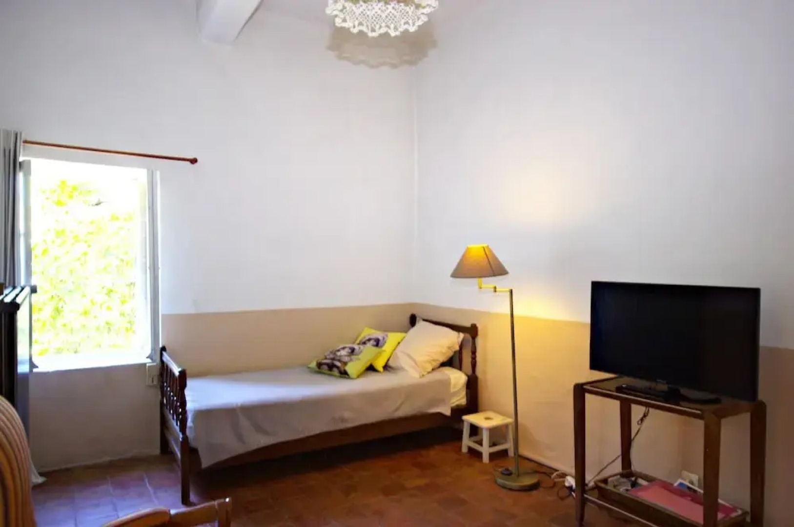 Apartment With one Bedroom in Les Arcs sur Argens, With Furnished Gard