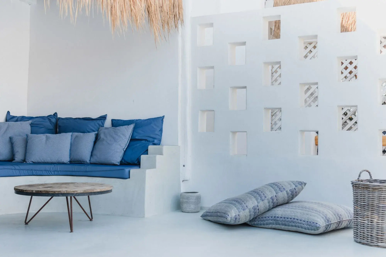 Villa Thea Collection