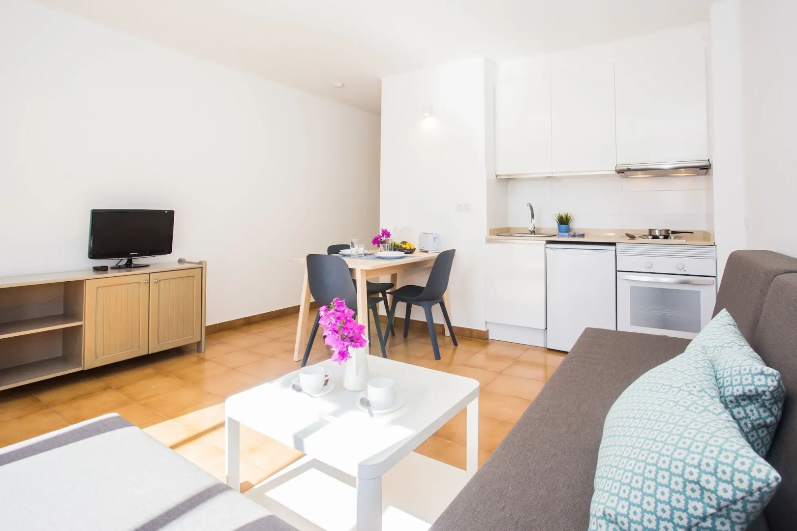 Apartamentos Los Tulipanes