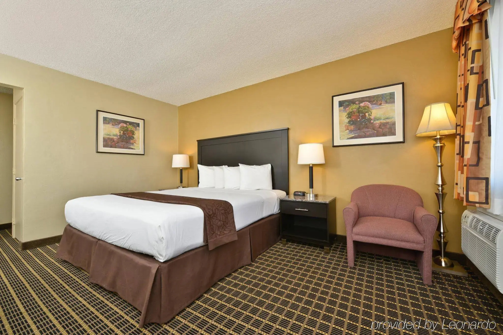 Best Western South Bay Inn
