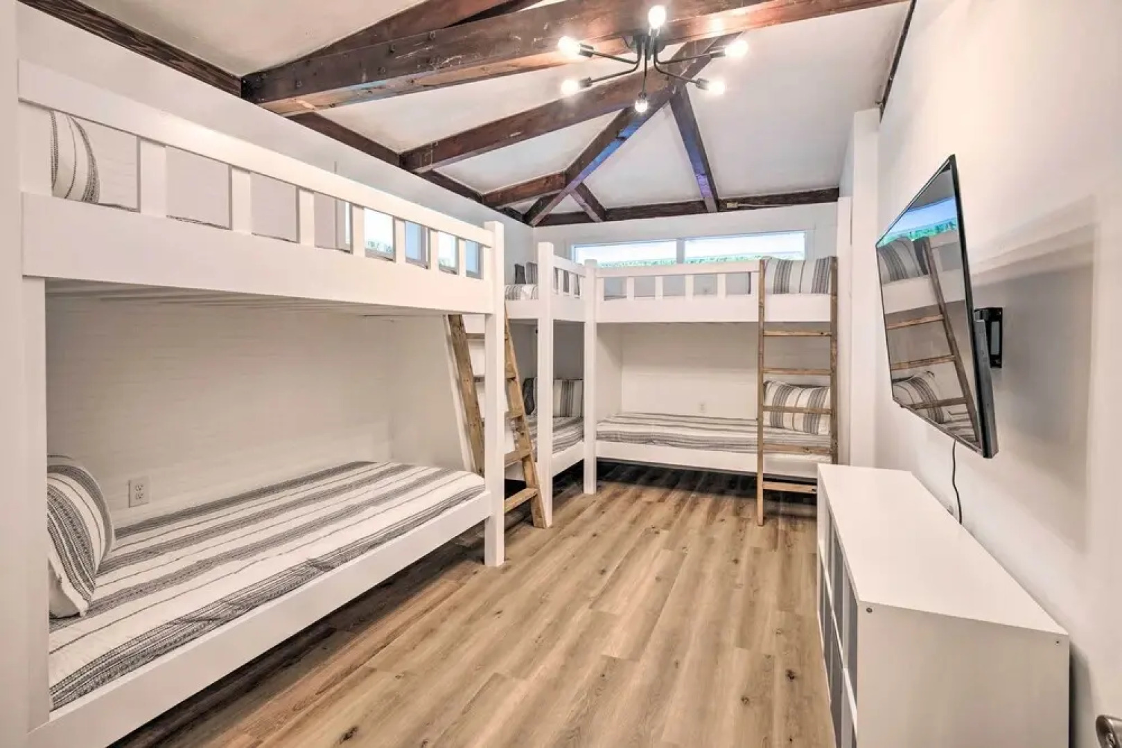 Laconia Hideaway < 2 Miles to Lake Winnipesaukee!