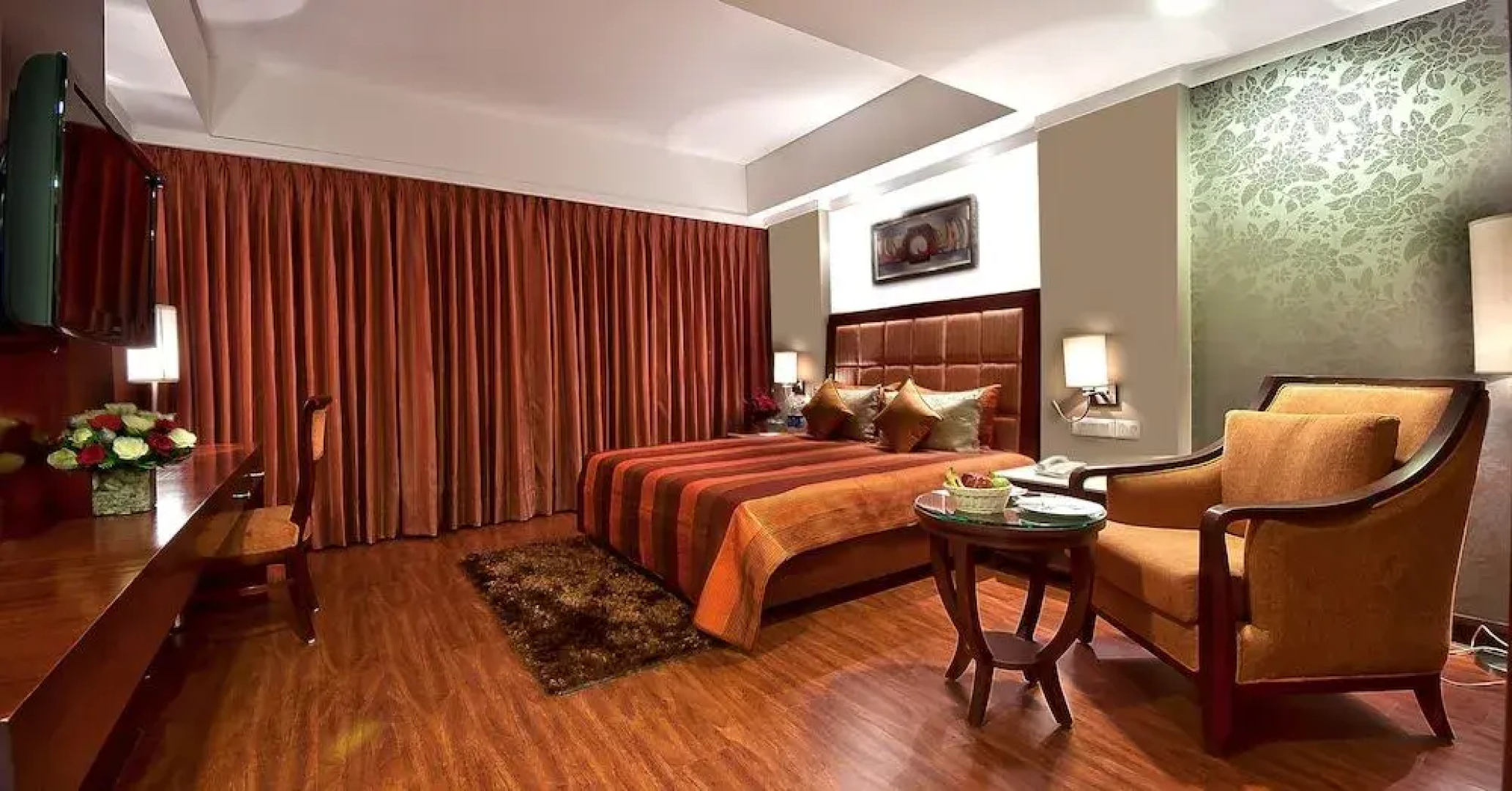 The Golden Plaza Hotel & Spa