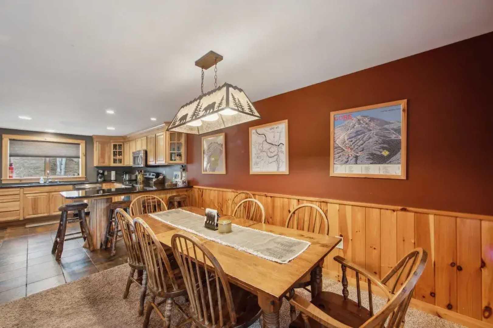 Freebern 18B - Renovated one-of-a-kind with Adirondack style 3 Bedroom Townhouse by The Summit at Gore Mountain