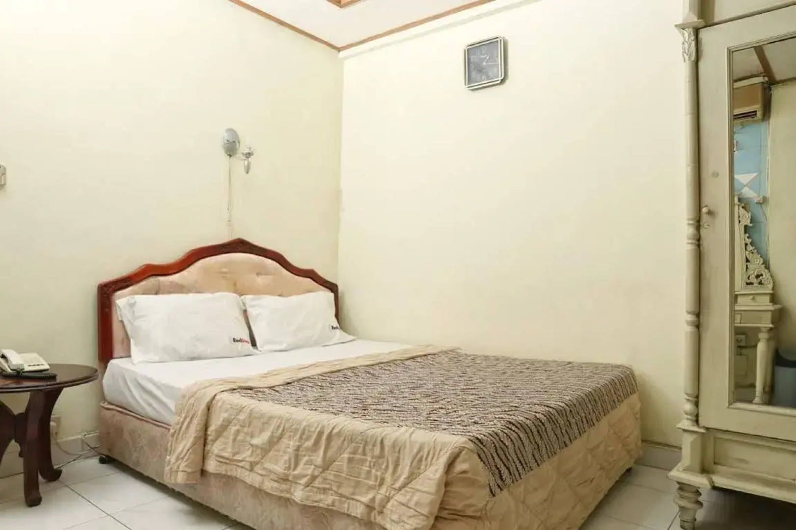 RedDoorz @ Teuku Umar