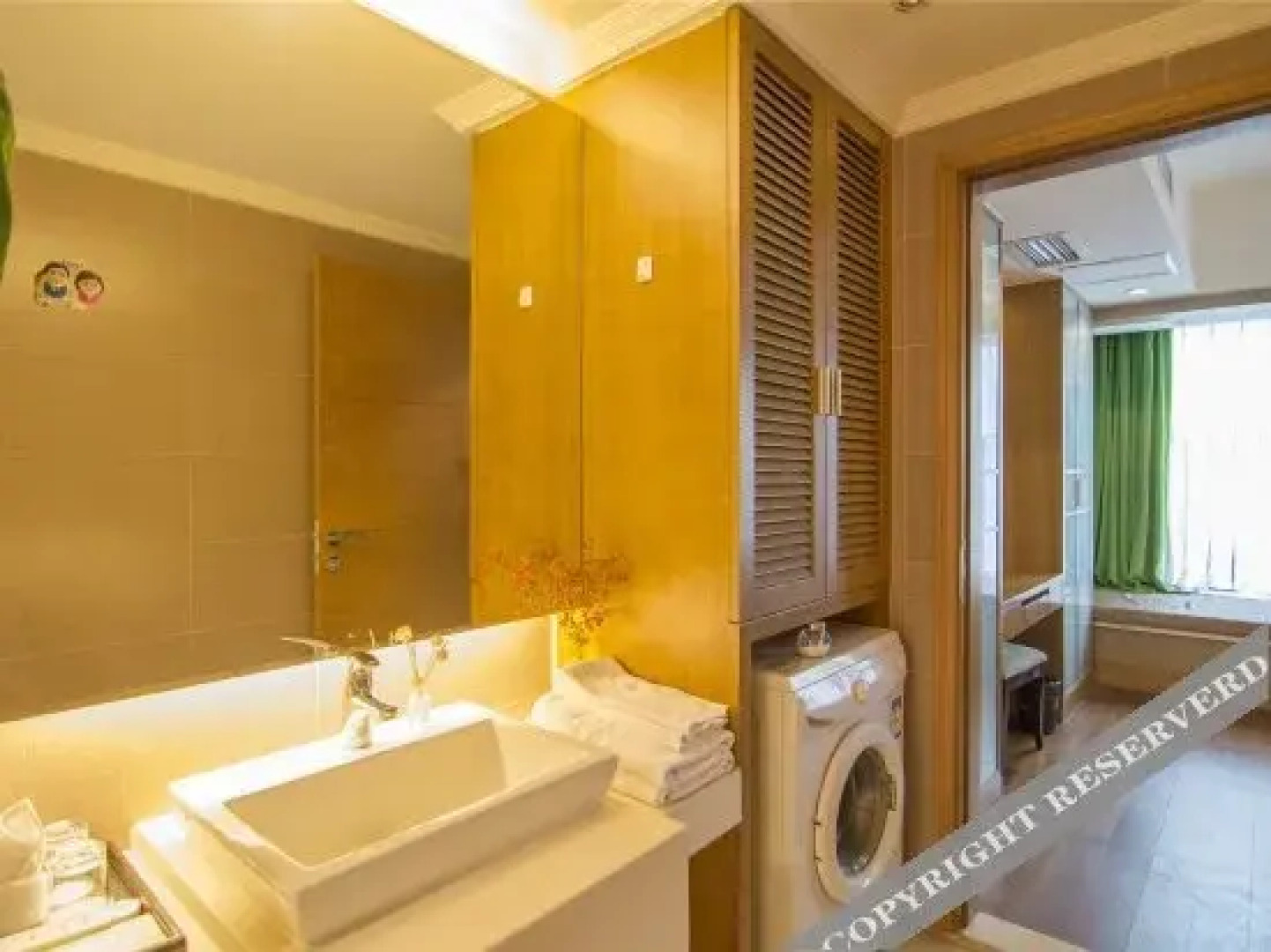 Shangcheng Apartment Hotel