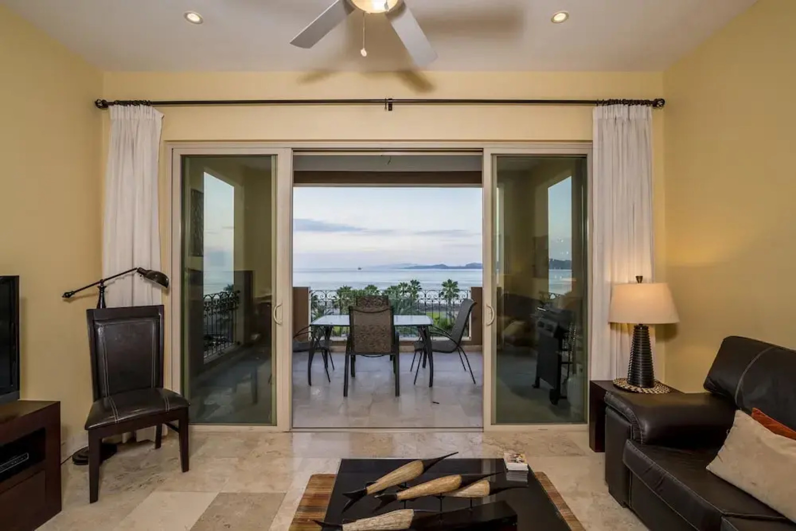 Paraiso Del Mar Resort C402 2 Bed By Casago