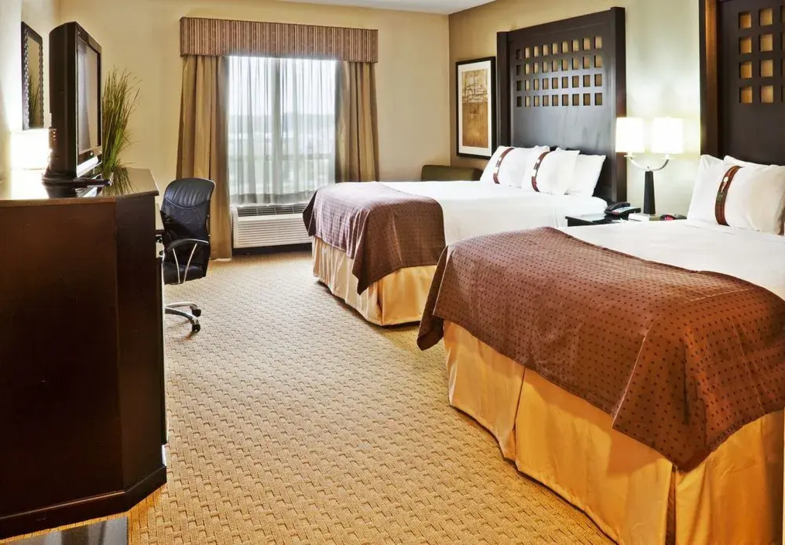 Holiday Inn & Suites Stillwater - University West