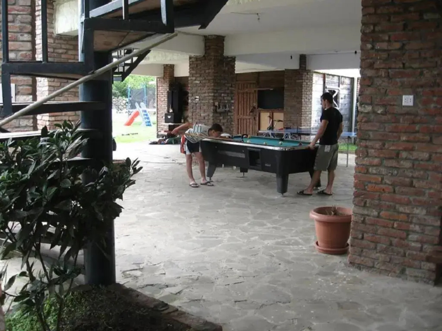 Old House Apartments