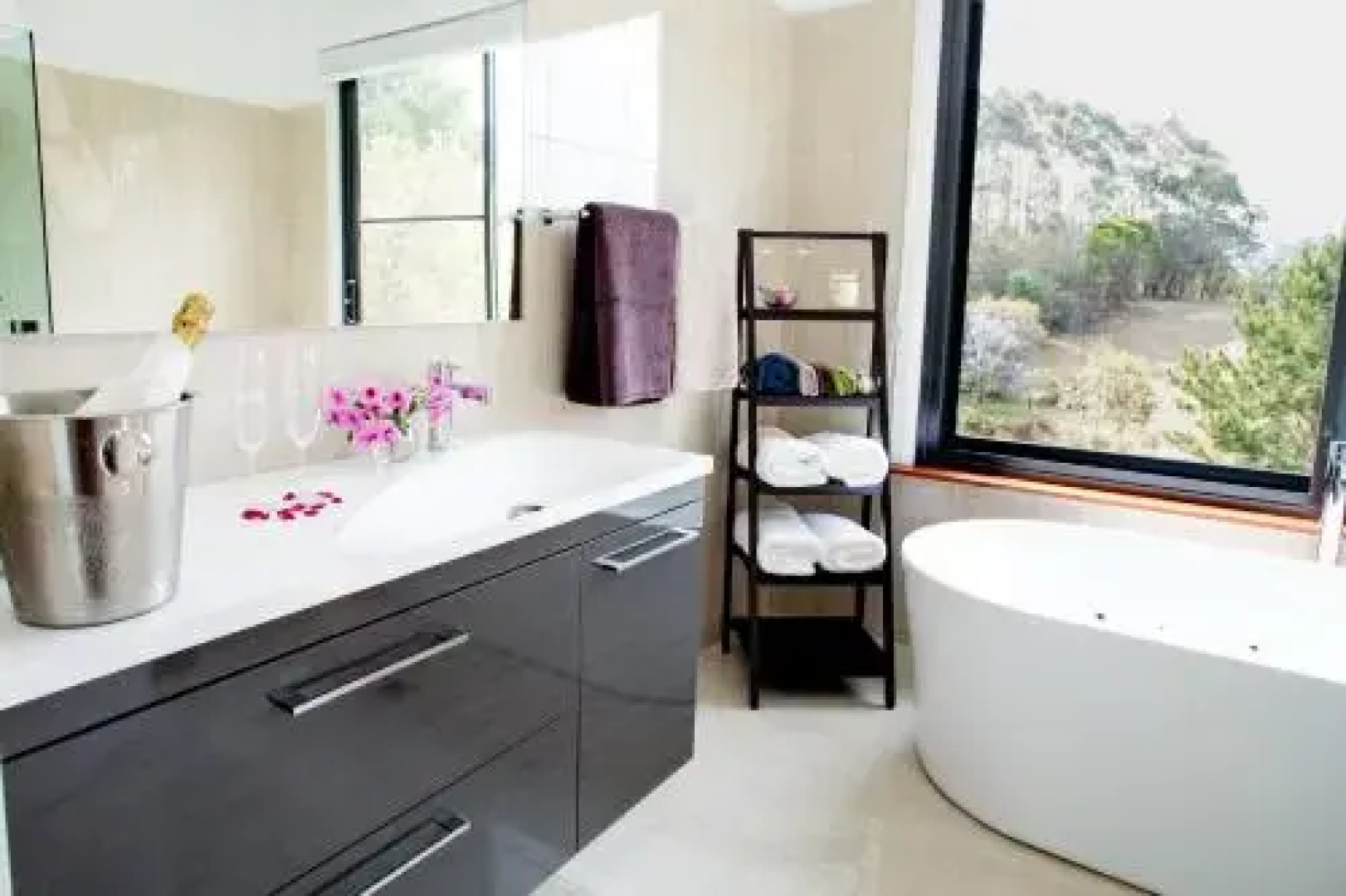 Lilypad Luxury Cabins