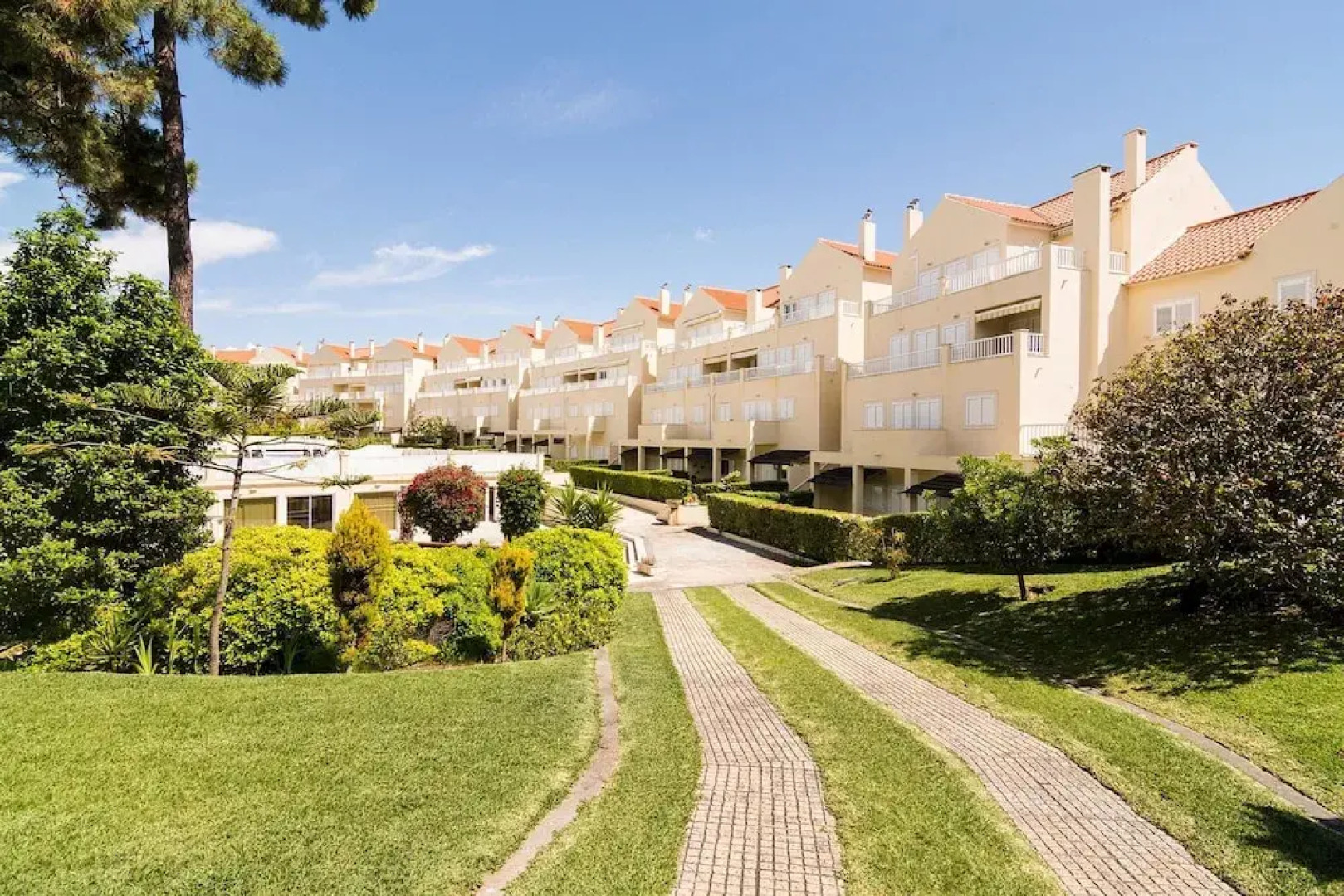 House With 2 Bedrooms in Carvalhal, With Pool Access, Balcony and Wifi