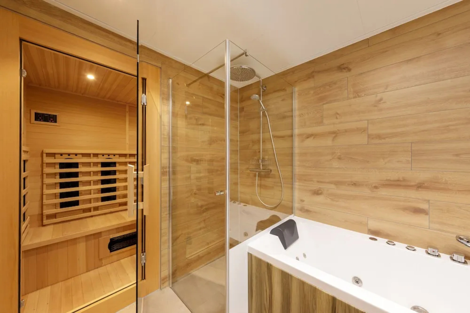 Hotel Het Heijderbos by Center Parks