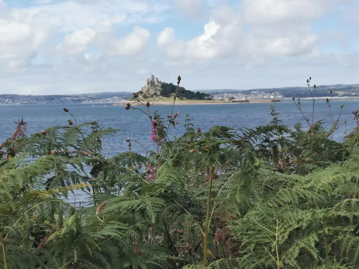 Captivating Isolde Cottage, With Pool Near St Ives