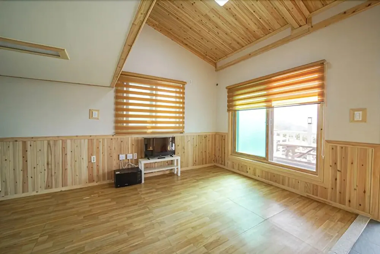 Cheongsando Sunset Pension