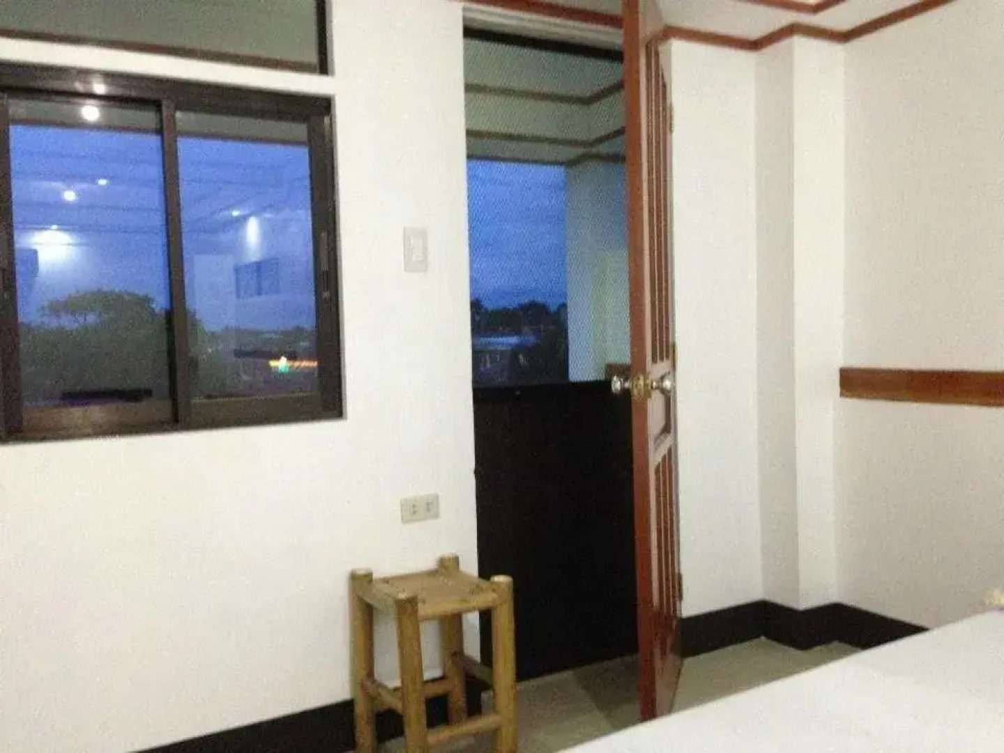 Oliveros Place