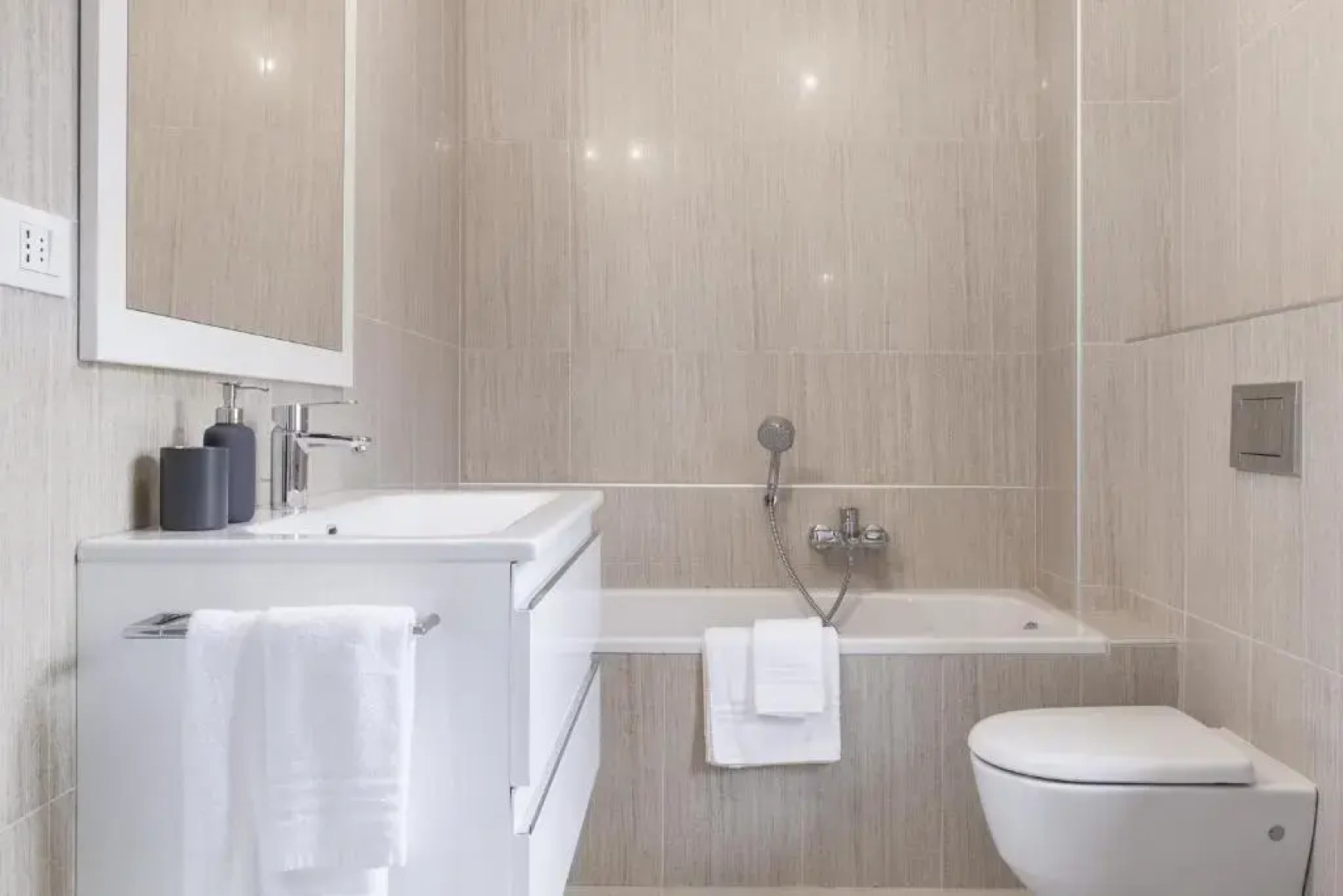 Colvago Col Di Luna – Dolomites National Park