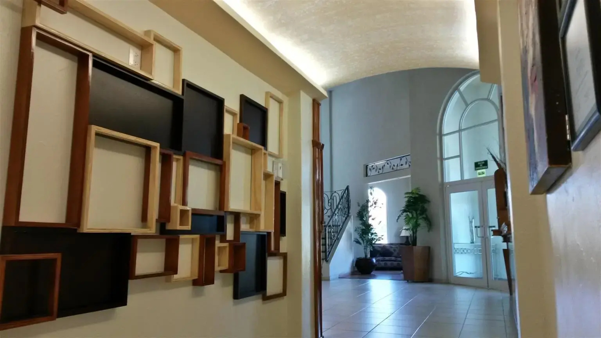 Отель Bazarell Inn