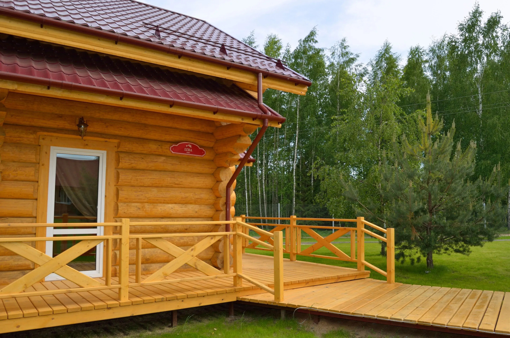 Загородный отель «Лесное озеро»