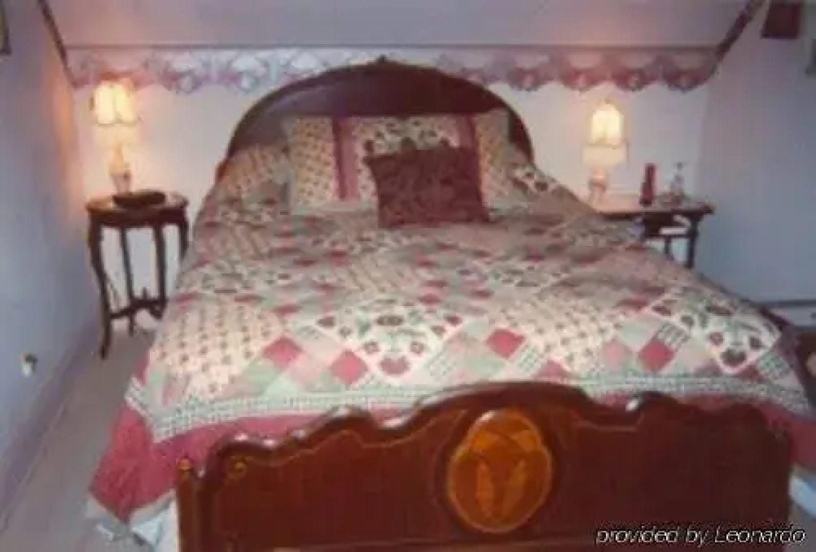 The Homespun Country Inn