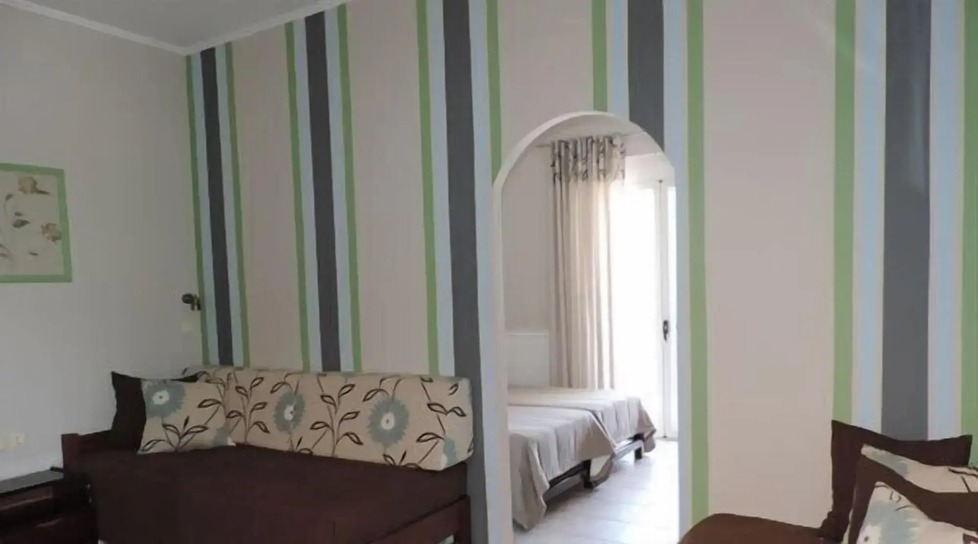 Nostalgia Apartments