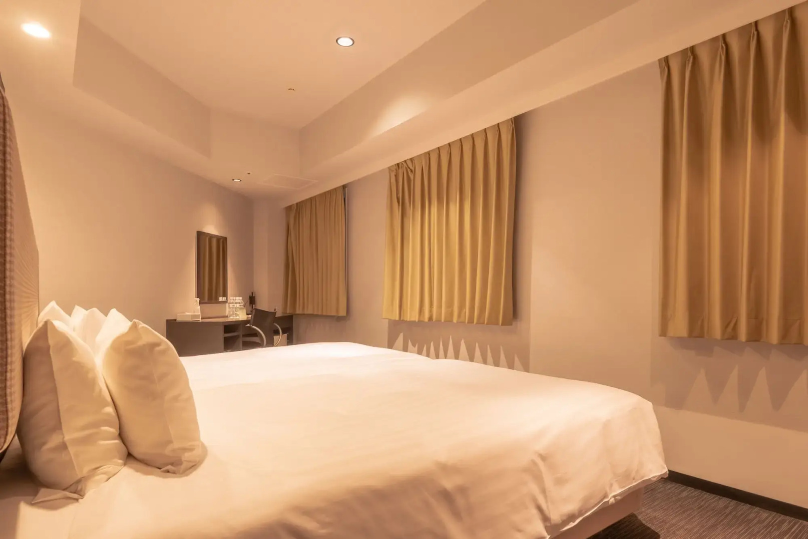 E Hotel Higashi Shinjuku