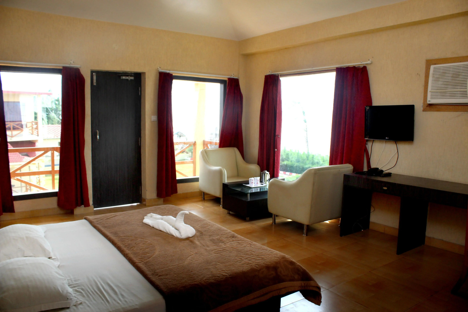 The Candlewood Park Beach Resort