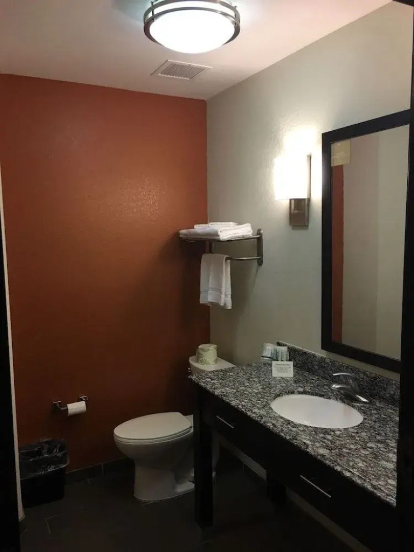 Sleep Inn & Suites Hennessey North