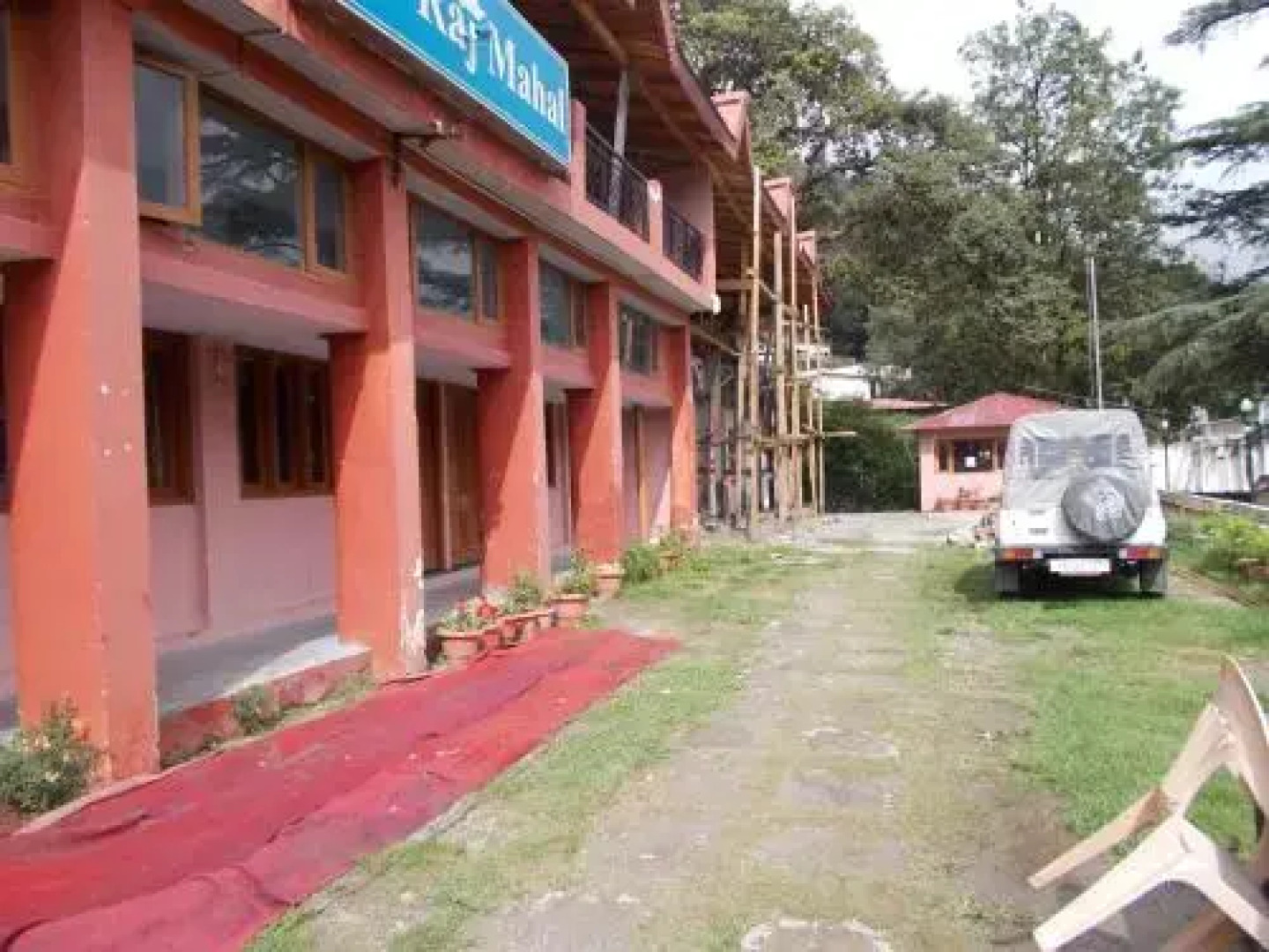 Rajmahal Hotel