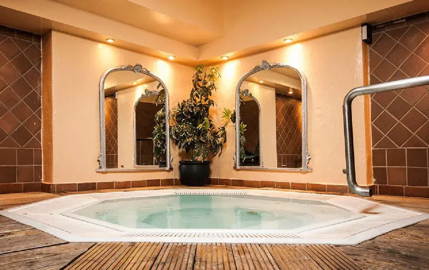 Peterstone Court Country House Restaurant & Spa