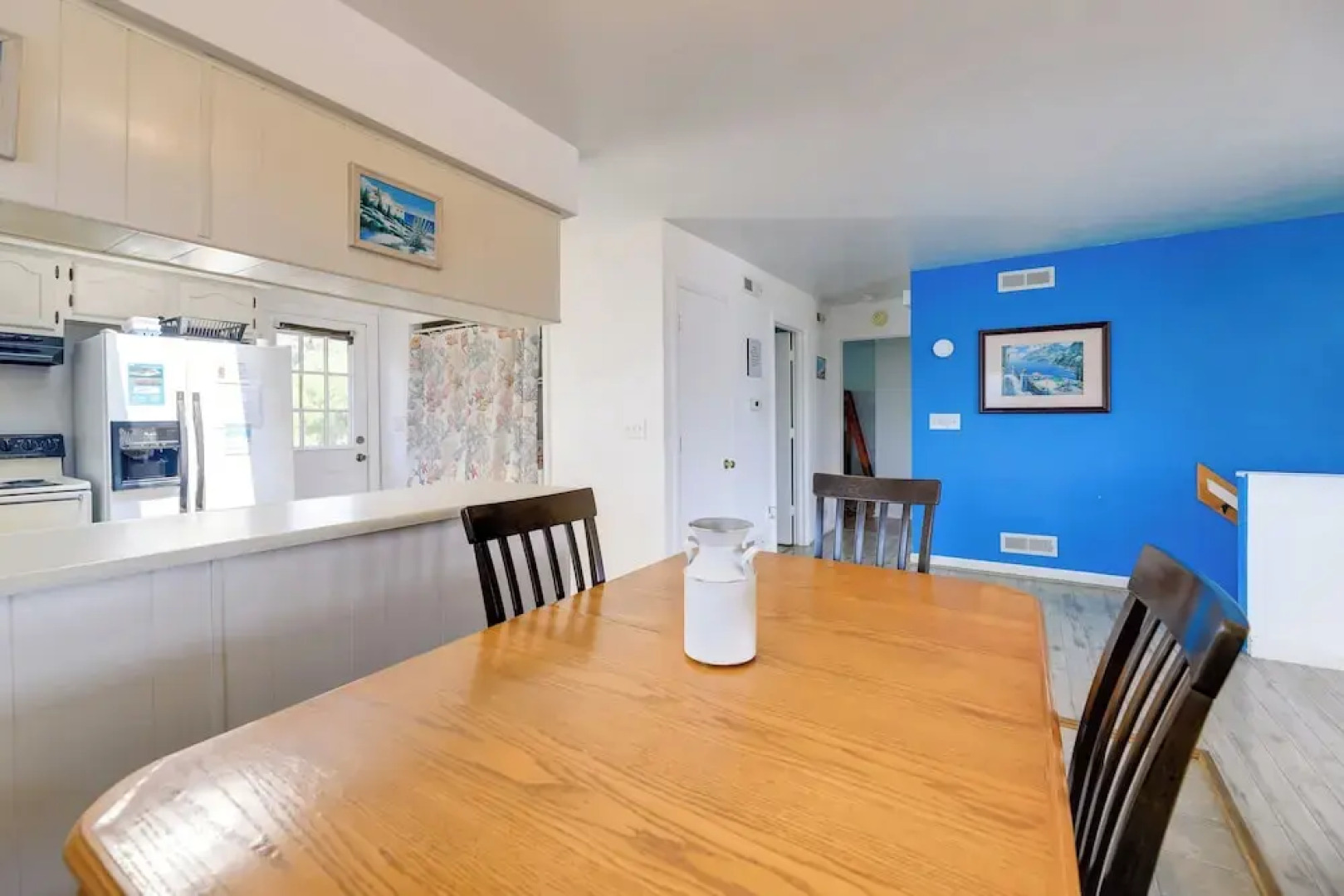 'west of the Moon' Ocean Apt w/ Beach Access!