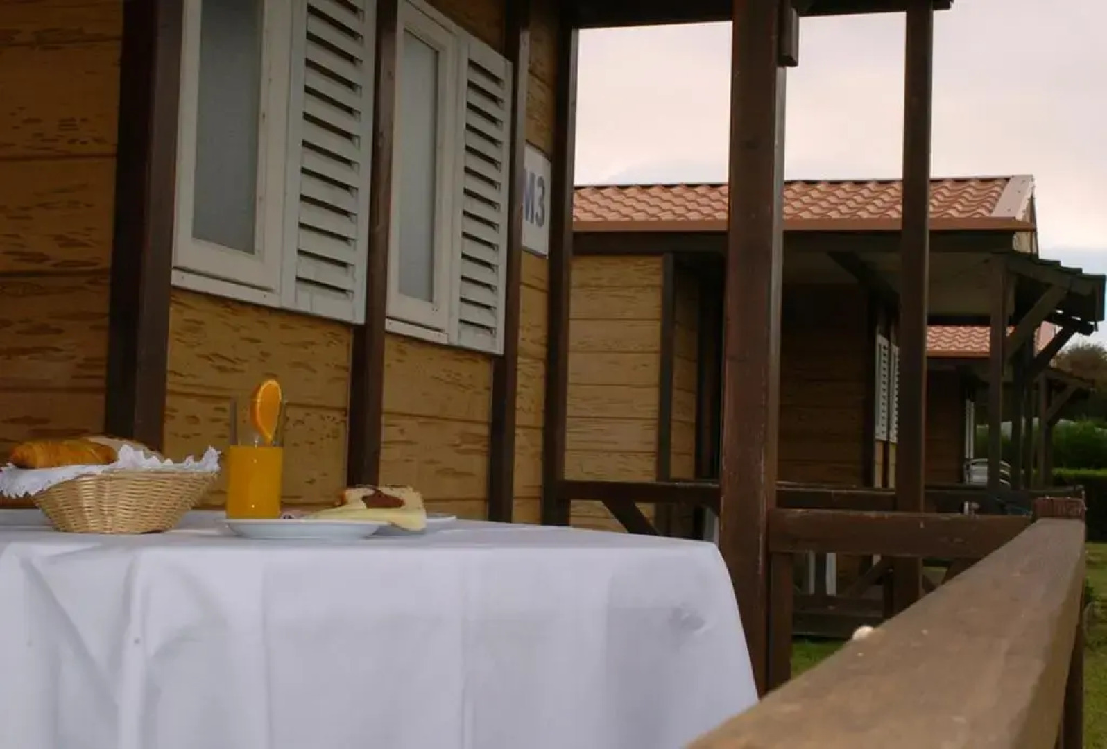 Ilha Do Pessegueiro Campsite & Bugalows