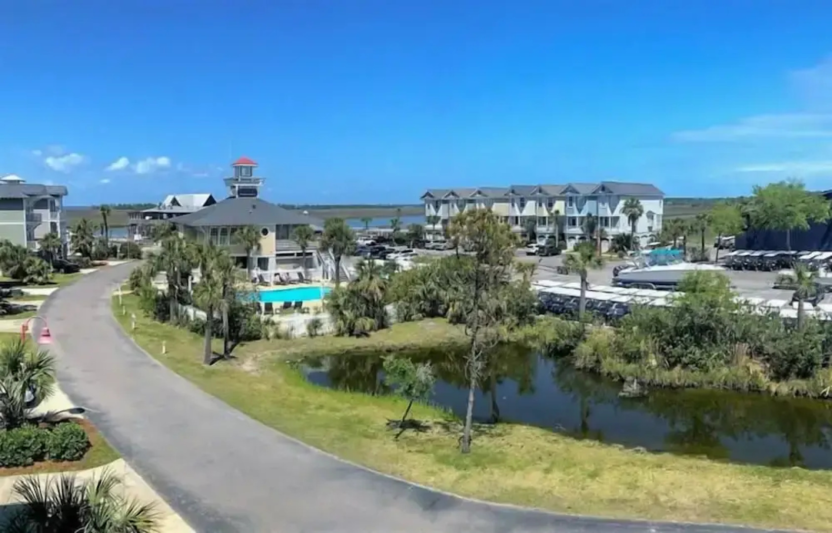 Charleston-style Row House Featured on Hgtv w/ Wifi & Creek Views