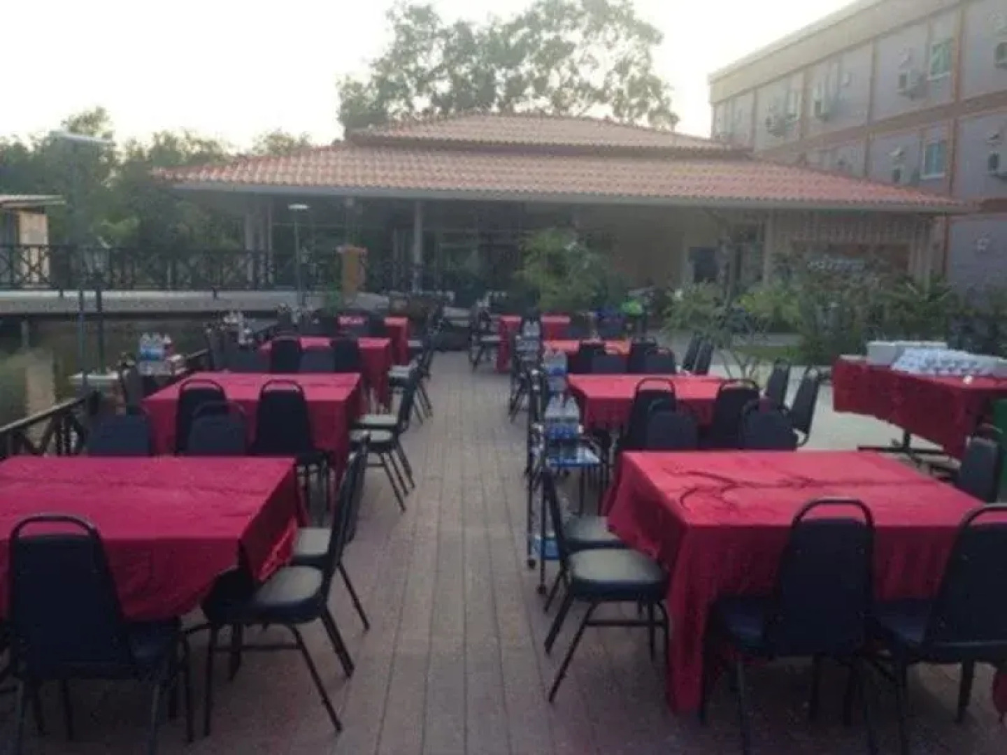 Thanasiri Hotel and Resort