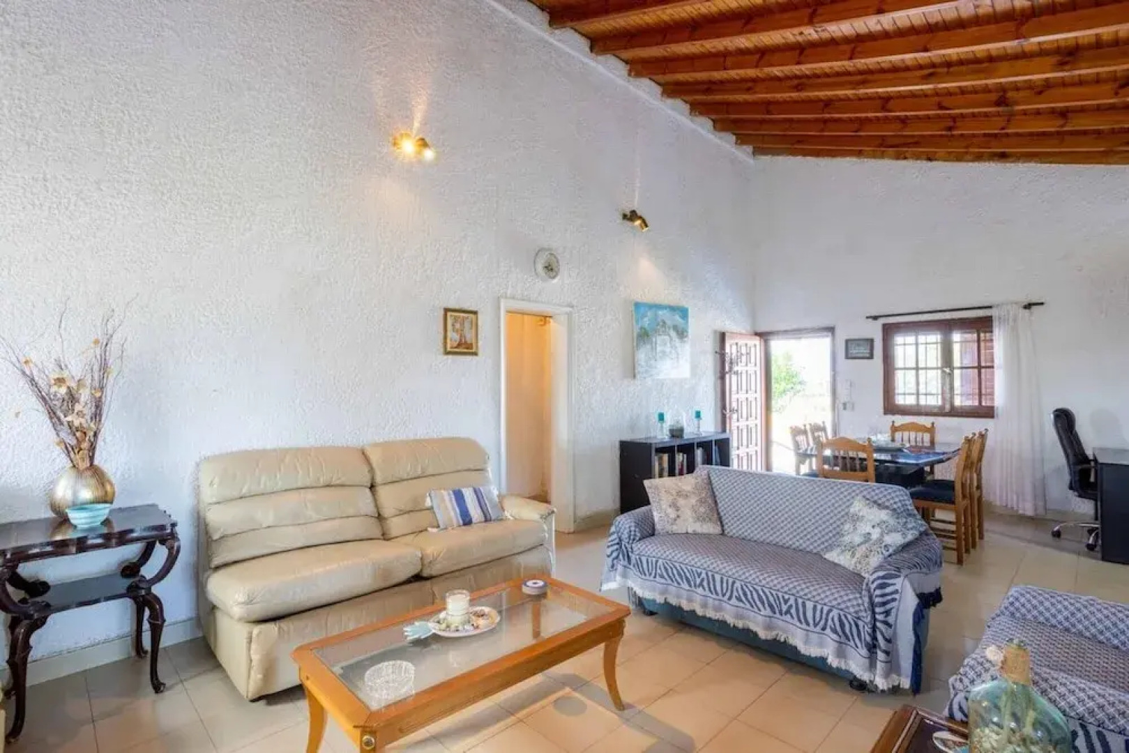 Seaside Retreat for Families and Pets