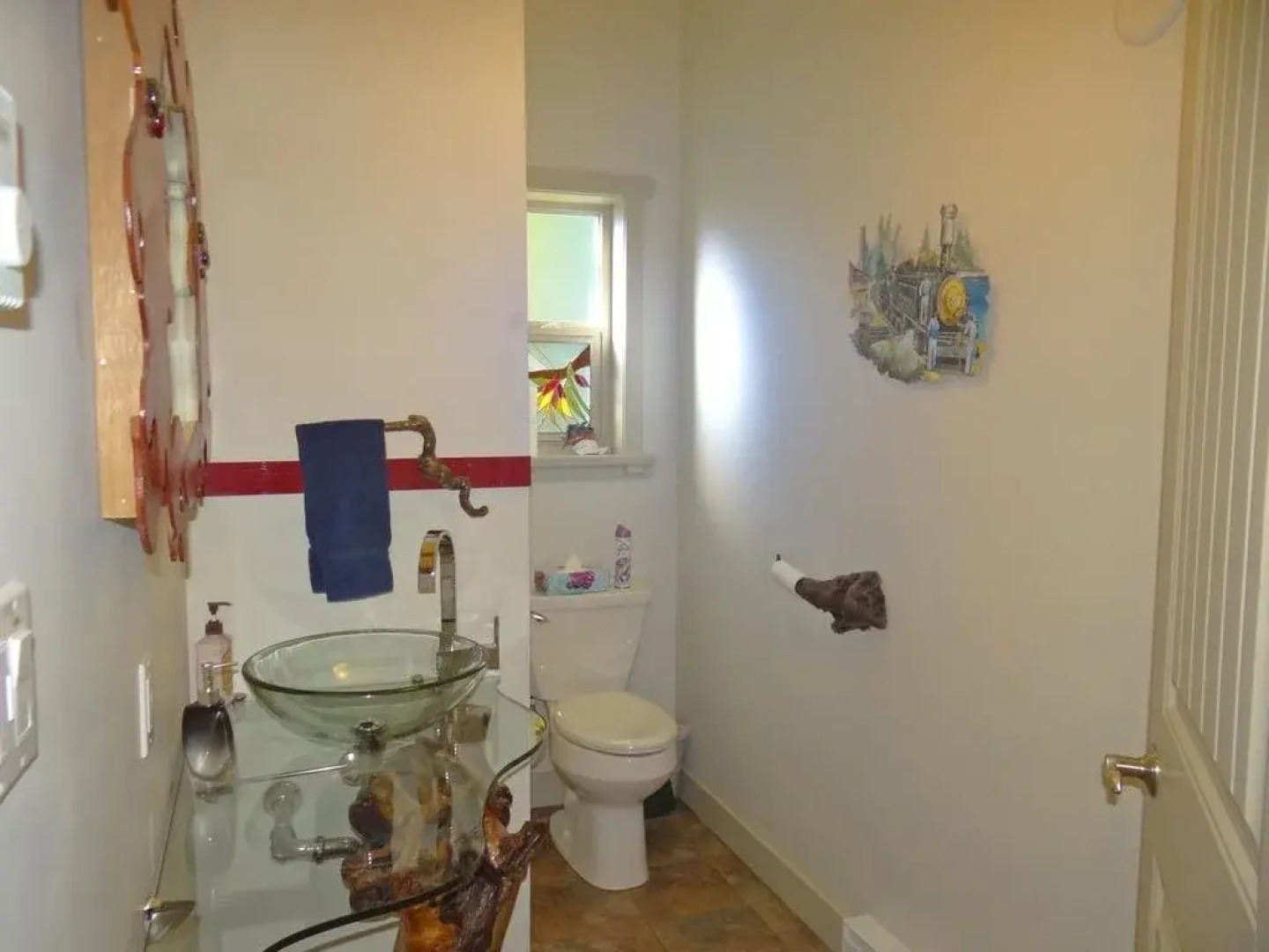 The Gallery House At Port Renfrew