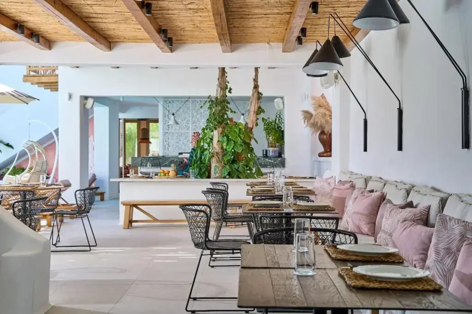 Adorno Suites