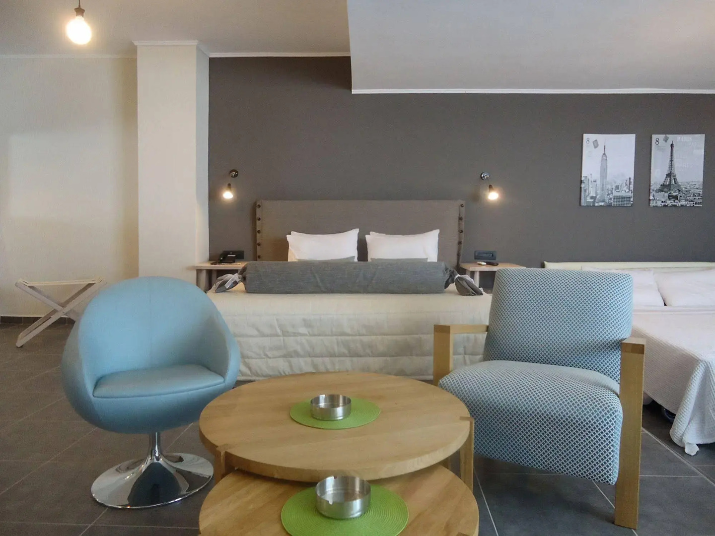 Отель Amphitryon City