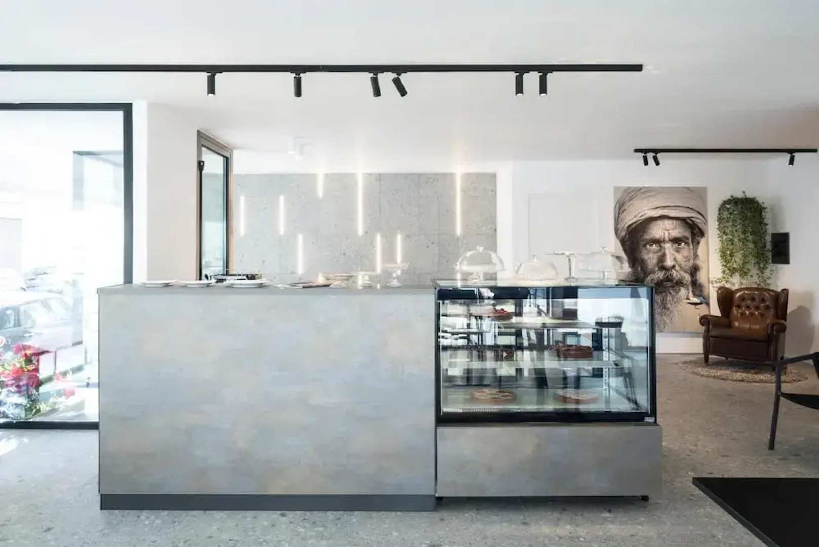 Alkamuri Posh Hotel Spa - 102 Suite Deluxe