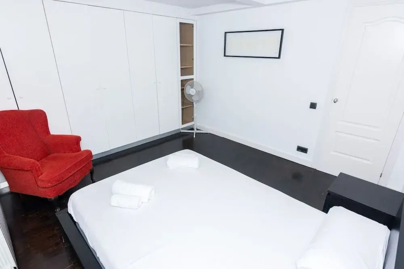 HomeHolidaysRentals Adonis