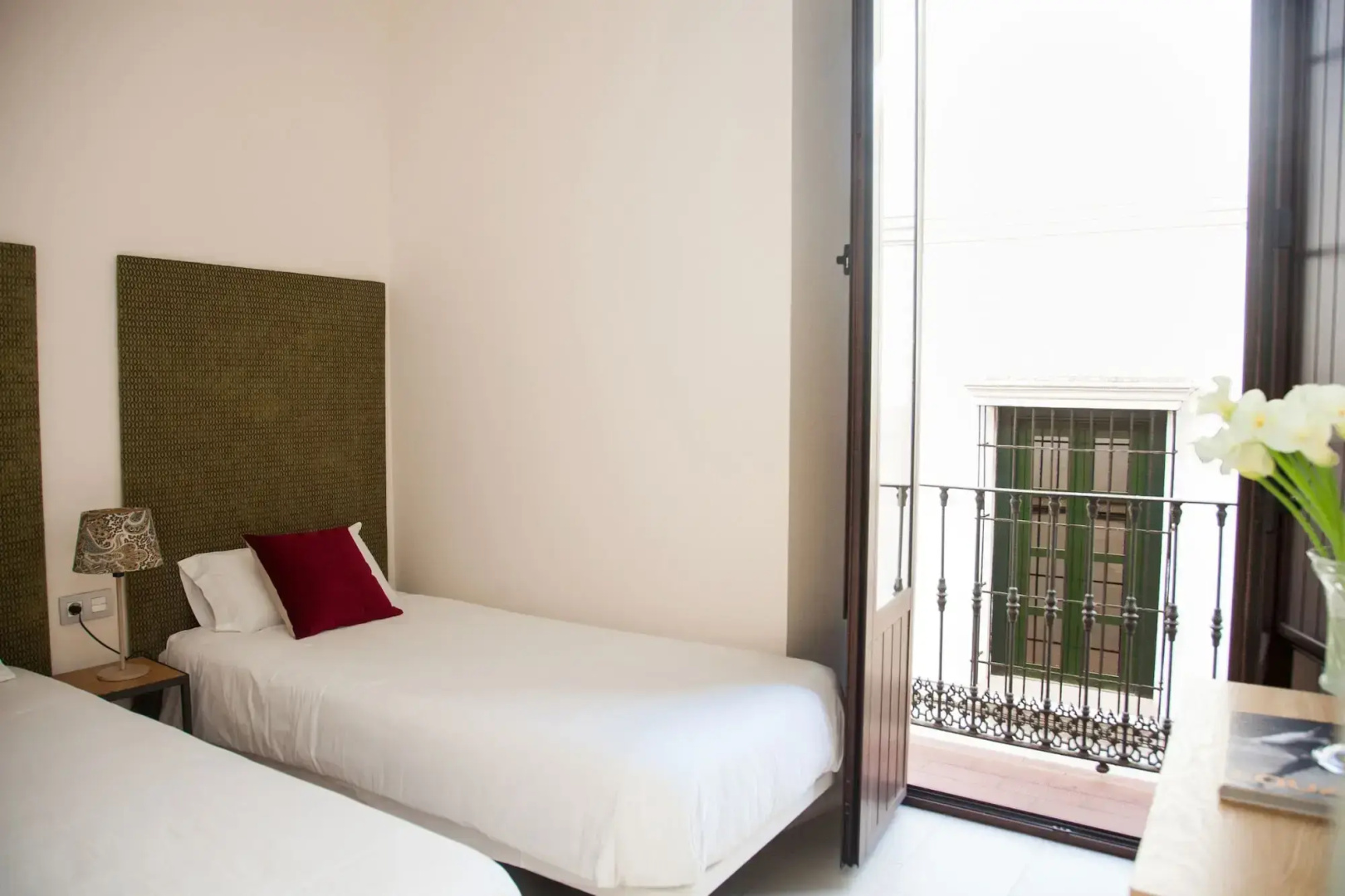 Guzman El Bueno Suites