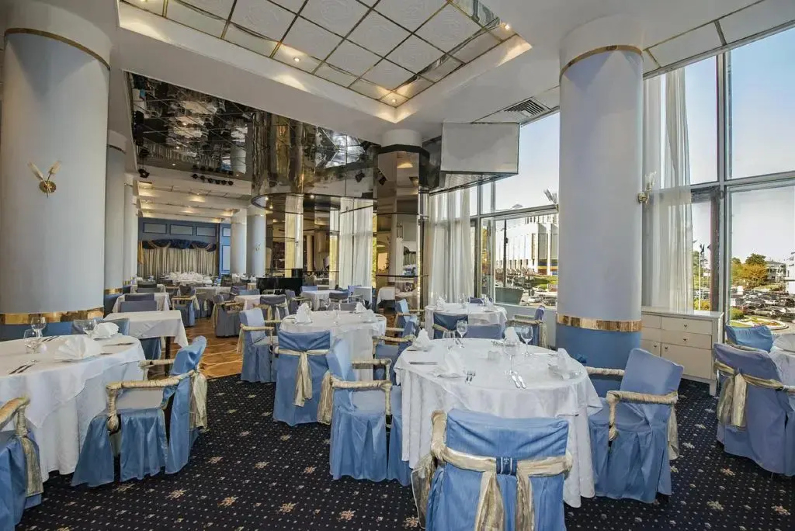 Гостиница «Днипро»