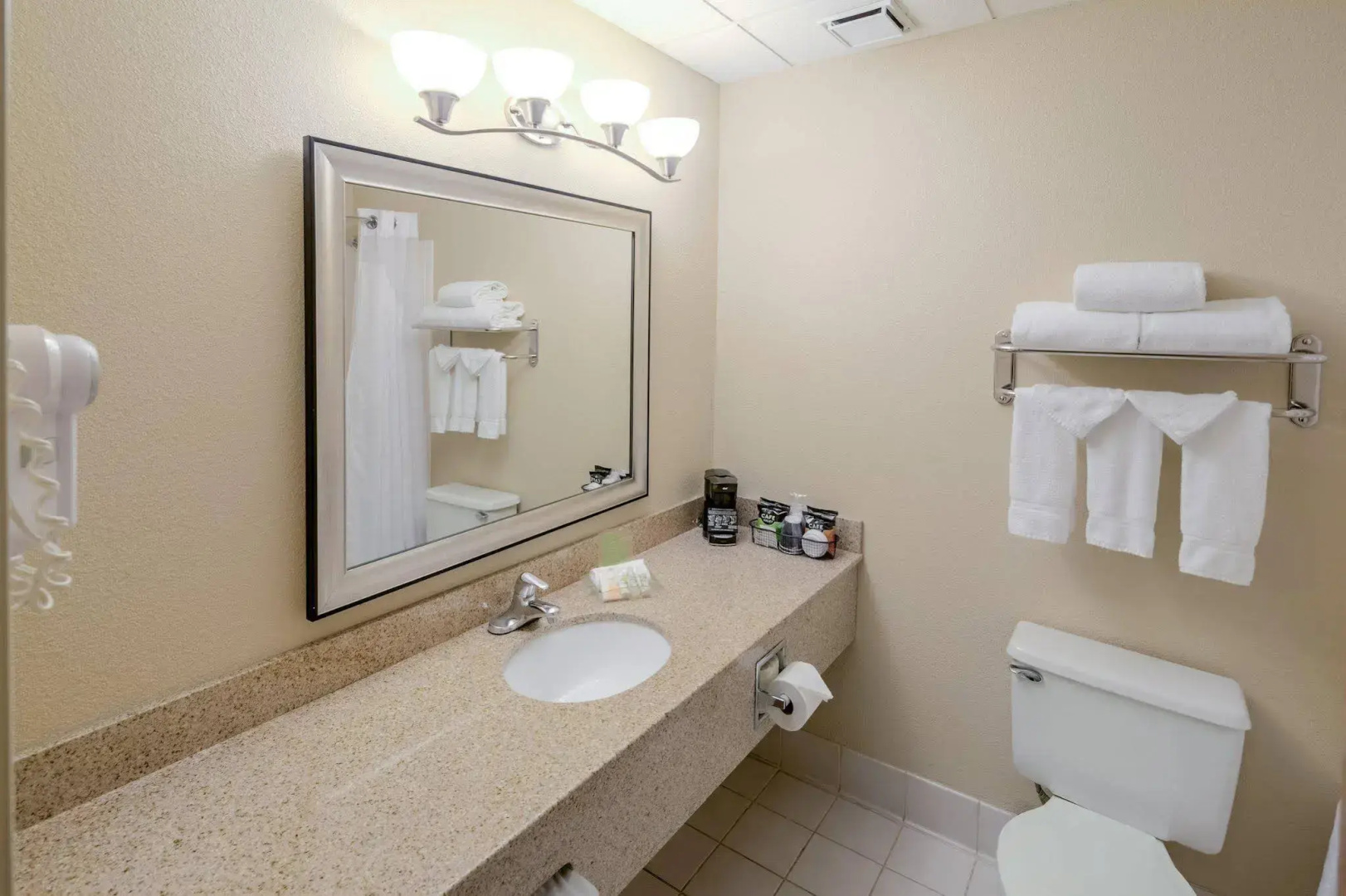 Quality Inn & Suites Downtown Mansfield