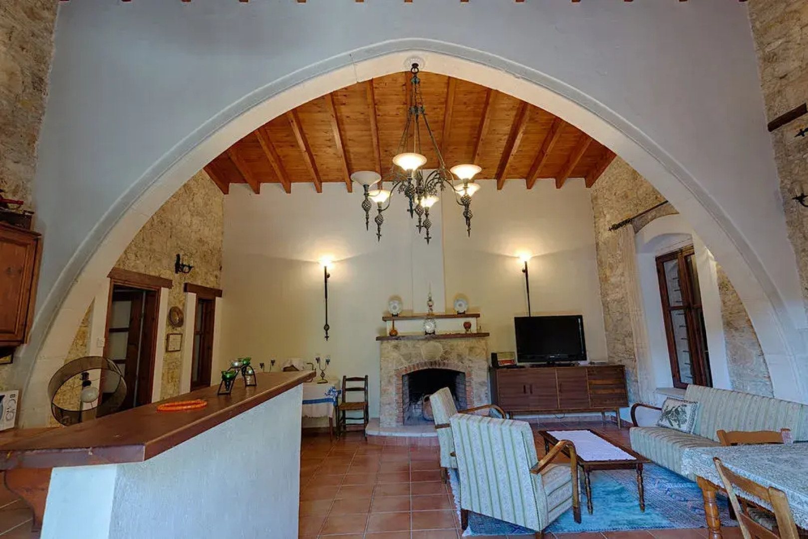 Komi Lofou House by TrulyCyprus