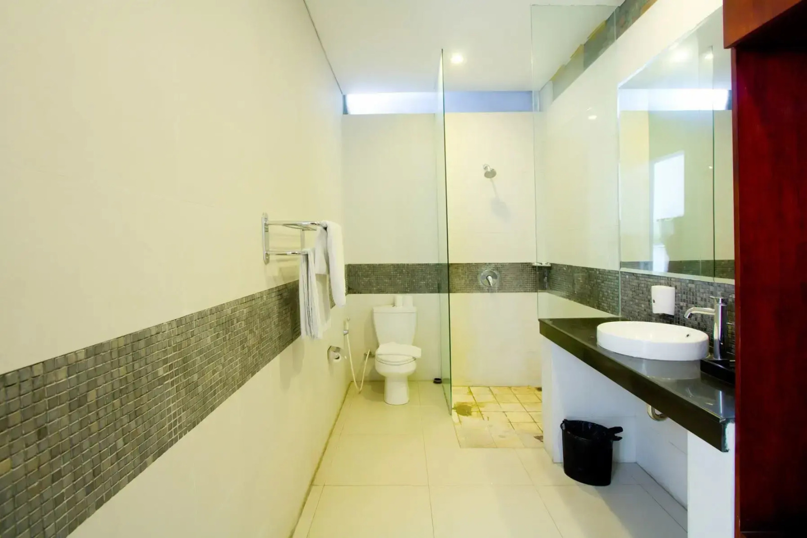 Apple Villas & Apartments