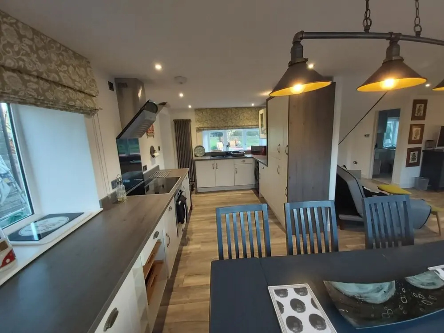 Bluebell House 5 Star Luxury 4 Bdrms and hot tub